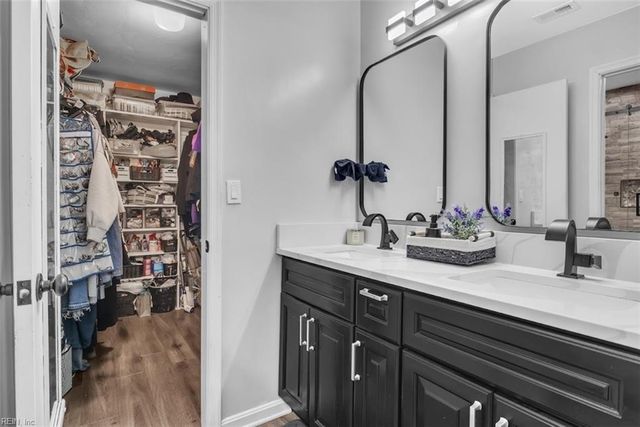 408 Knells Ridge DR, Chesapeake, VA 23320