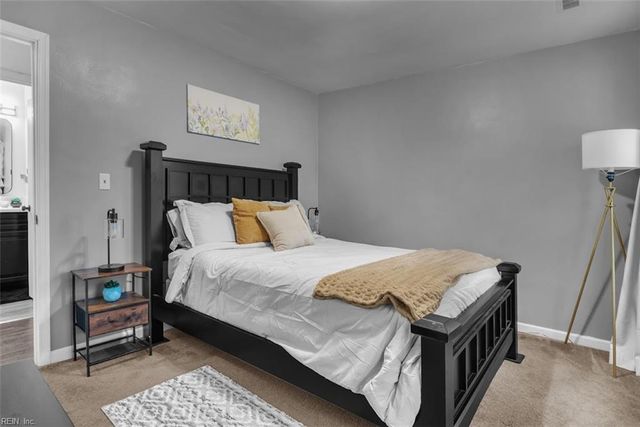 408 Knells Ridge DR, Chesapeake, VA 23320