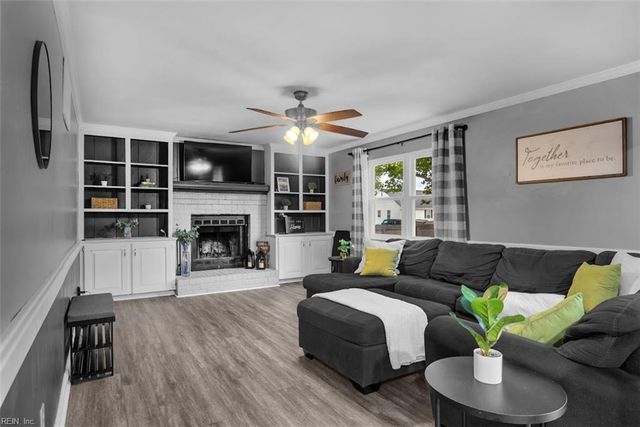 408 Knells Ridge DR, Chesapeake, VA 23320