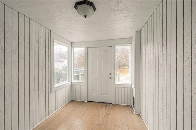 2824 Sunburst Drive, Smithville, MO 64089