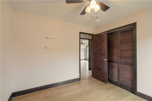 2824 Sunburst Drive, Smithville, MO 64089