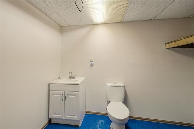 2824 Sunburst Drive, Smithville, MO 64089