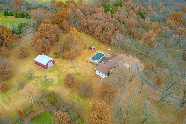 2824 Sunburst Drive, Smithville, MO 64089