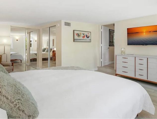 1449 NE 23RD Street, Wilton Manors, FL 33305
