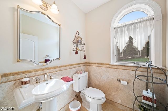 37 Gregory Ave, West Orange Twp., NJ 07052