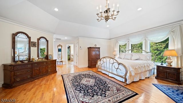 37 Gregory Ave, West Orange Twp., NJ 07052