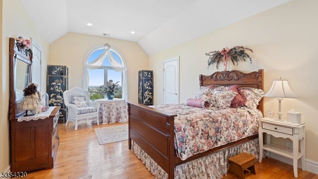 37 Gregory Ave, West Orange Twp., NJ 07052