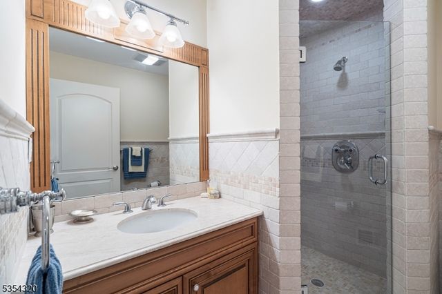 37 Gregory Ave, West Orange Twp., NJ 07052