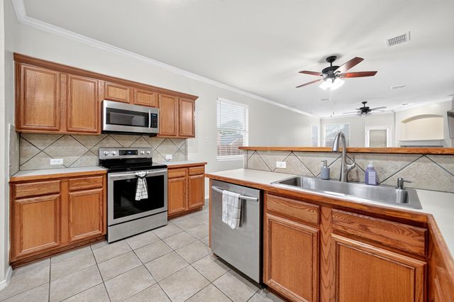 10601 Augusta Lane, Rowlett, TX 75089