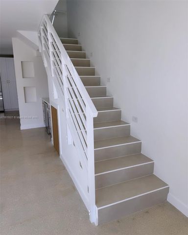 94825 Overseas Hwy 220, Key Largo, FL 33037