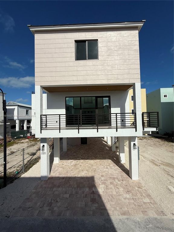 94825 Overseas Hwy 220, Key Largo, FL 33037