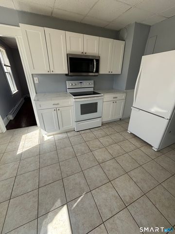 136 Peace Street 4, Stratford, CT 06615