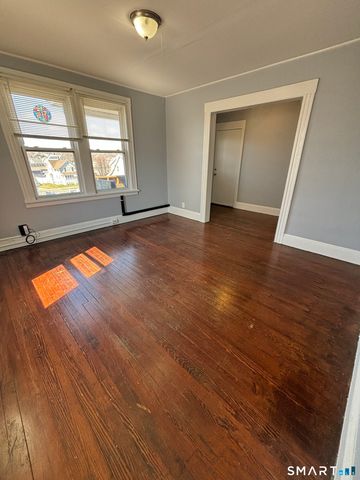 136 Peace Street 4, Stratford, CT 06615