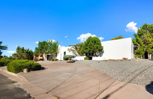 1312 Stagecoach Lane SE, Albuquerque, NM 87123