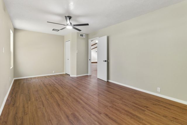 1312 Stagecoach Lane SE, Albuquerque, NM 87123