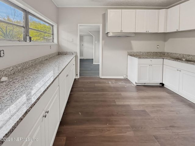 663 LINWOOD Avenue, Jacksonville, FL 32206