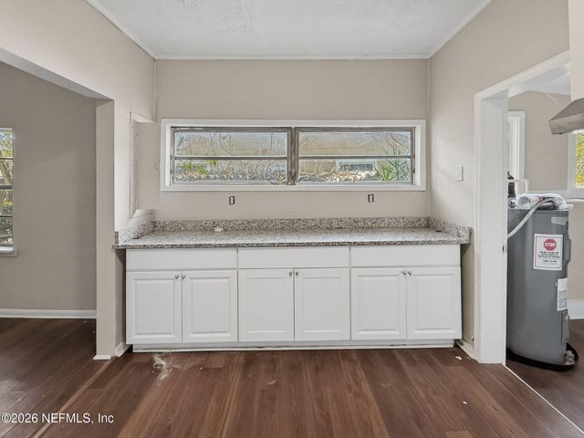 663 LINWOOD Avenue, Jacksonville, FL 32206