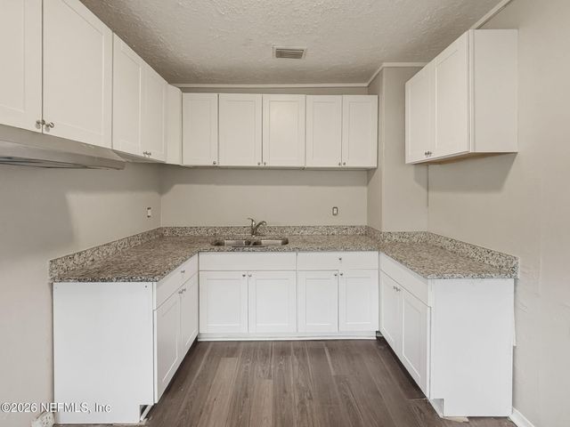 663 LINWOOD Avenue, Jacksonville, FL 32206