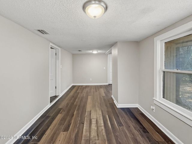 663 LINWOOD Avenue, Jacksonville, FL 32206