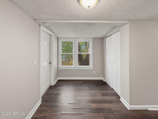 663 LINWOOD Avenue, Jacksonville, FL 32206