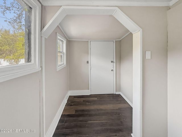 663 LINWOOD Avenue, Jacksonville, FL 32206