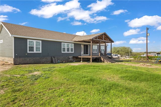 313 County Road 3033, Orange Grove, TX 78372