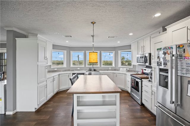 313 County Road 3033, Orange Grove, TX 78372