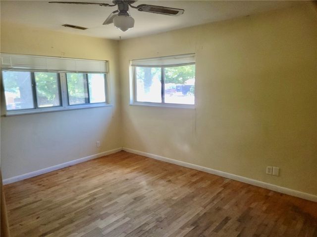 1004 W Magnolia Street, Rogers, AR 72756