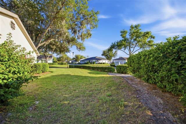 2331 LANCASTER DRIVE, Sun City Center, FL 33573