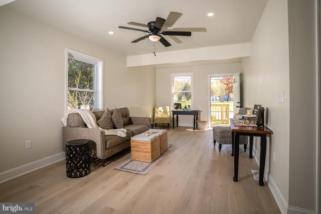 404 S MARLYN, Essex, MD 21221