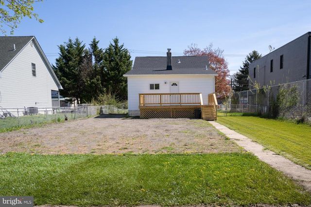 404 S MARLYN, Essex, MD 21221