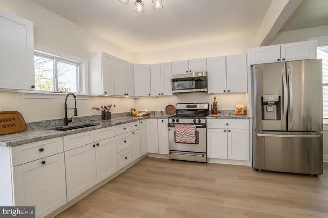404 S MARLYN, Essex, MD 21221