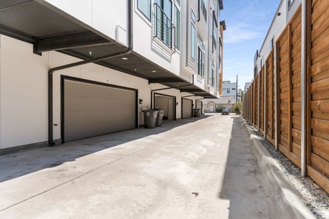 4223 Delano Place 105, Dallas, TX 75204