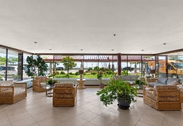 350 Revere Beach Blvd 2G, Revere, MA 02151