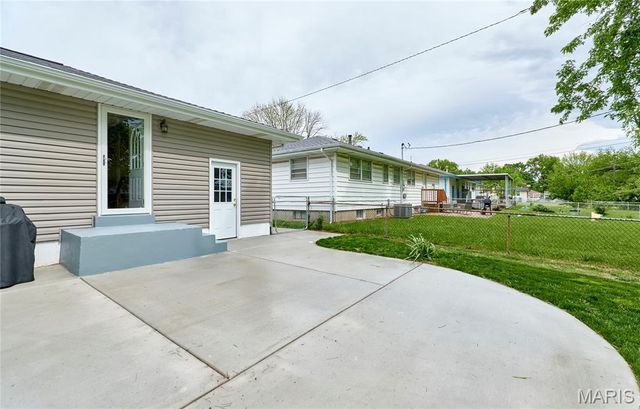 130 Pompano Lane, Florissant, MO 63031