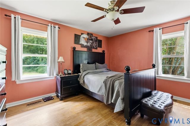 12311 PARKER Ln, Chester, VA 23831