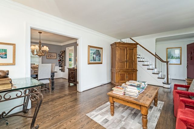 4207 Belmont Park Ter, Nashville, TN 37215