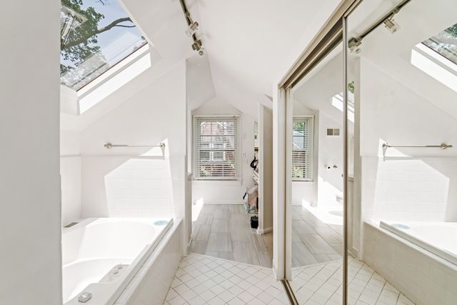 4207 Belmont Park Ter, Nashville, TN 37215