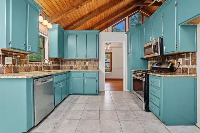 4910 Tremont Drive NE, Marietta, GA 30066