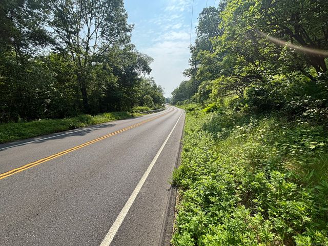 44 Cheshire Road, Prospect, CT 06712