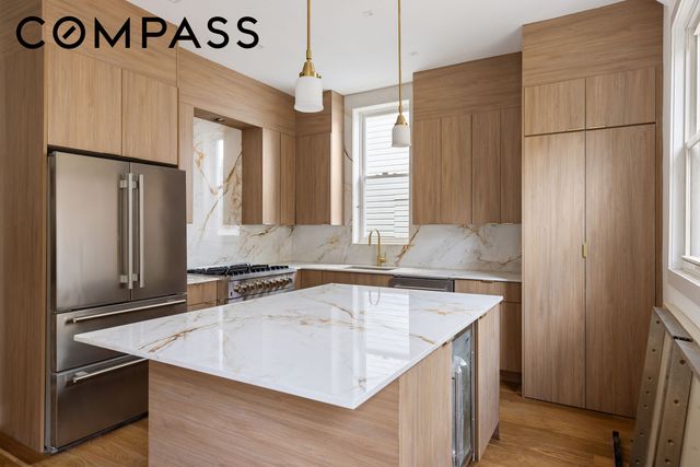 235 Arlington Avenue, New York City, NY 11207