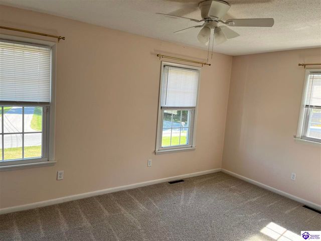 304 Linda Lane, Elizabethtown, KY 42701
