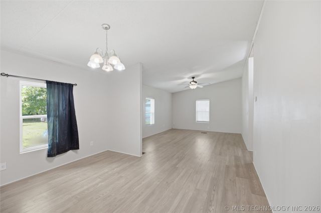 172 Spring Creek Street, Pryor, OK 74361