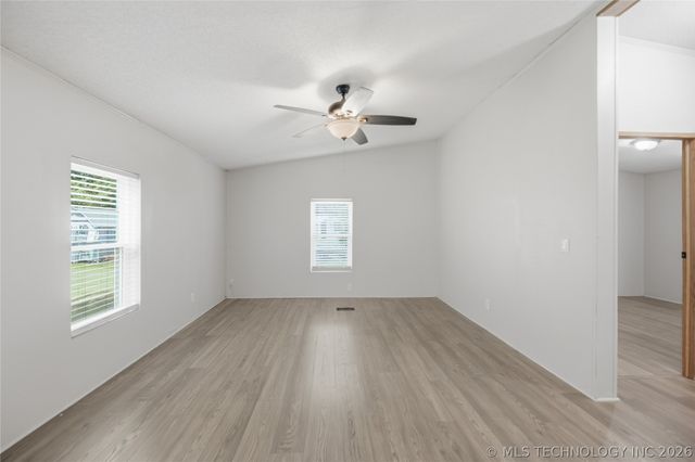 172 Spring Creek Street, Pryor, OK 74361