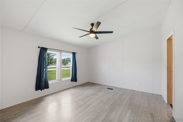 172 Spring Creek Street, Pryor, OK 74361