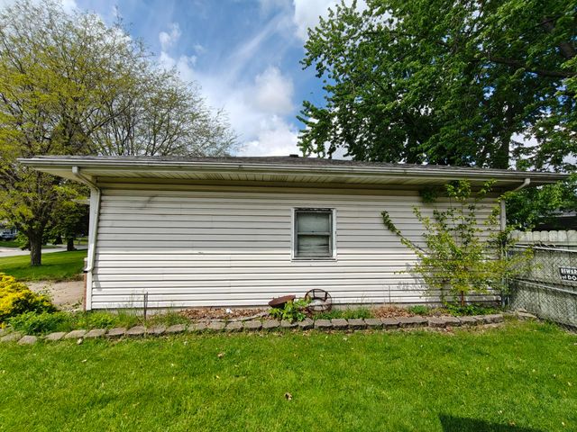 5358 Redwood Avenue, Portage, IN 46368