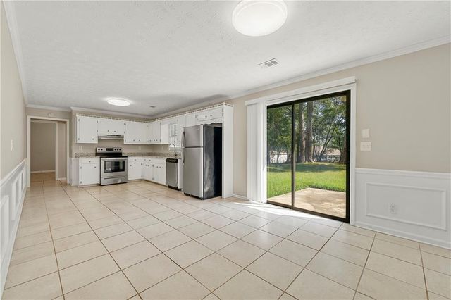 2045 Amber Creek Drive, Buford, GA 30519