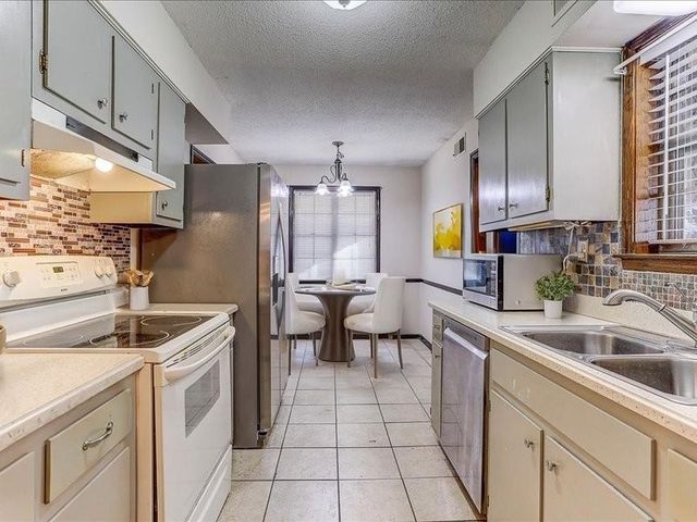 2844 MARBRY DR, Bartlett, TN 38134