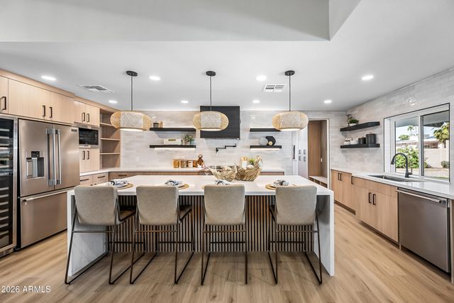 6622 E VOLTAIRE Avenue, Scottsdale, AZ 85254