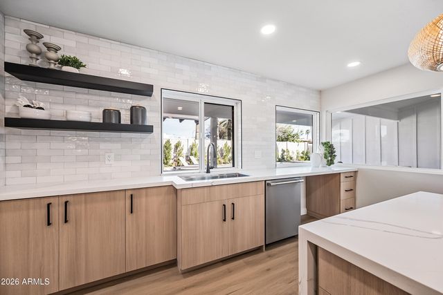 6622 E VOLTAIRE Avenue, Scottsdale, AZ 85254